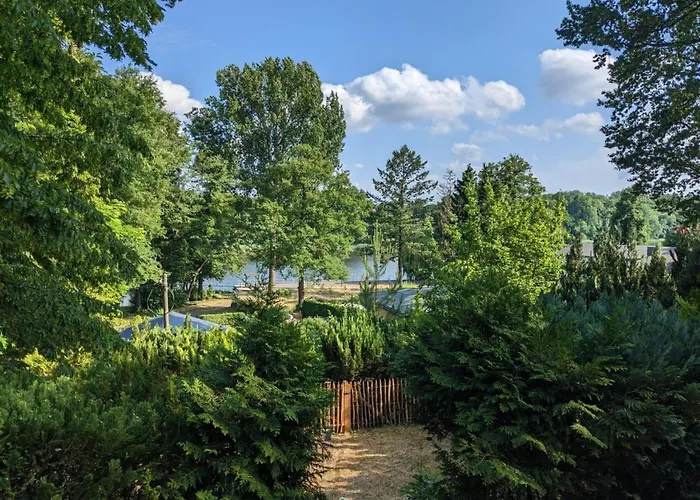 In Sued-waldhanglage Mit Tollem Seeblick By Interhome *